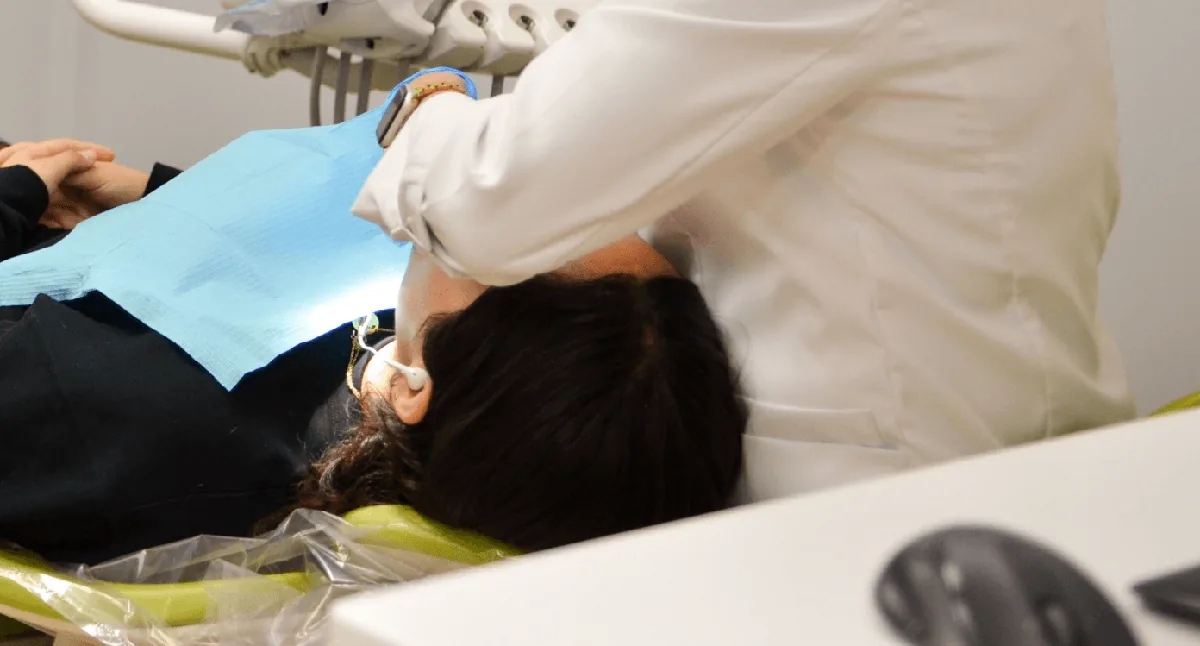 Best Options for Replacing Missing Teeth: Implants, Bridges & More